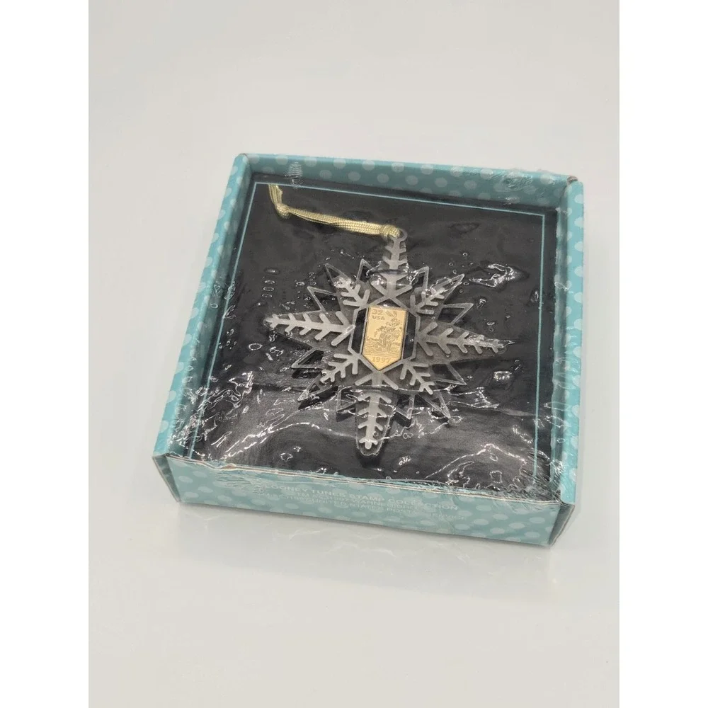 Official Looney Toons Pewter 1997 Christmas Ornament Snowflake Postage Stamp